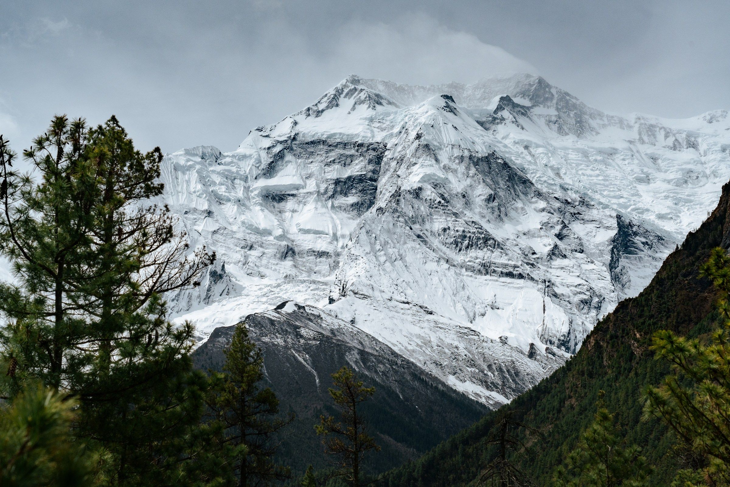 Trekking in Nepal: the Annapurna Circuit and Tilicho Lake
